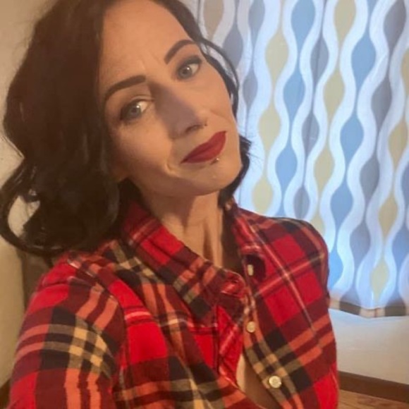 Meet your Posher, Reese - Picture 1 of 1